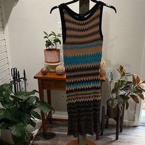 Cache Vintage NWT Chevron Metallic Thread Chevron Pattern Sleeveless Dress Sz S
